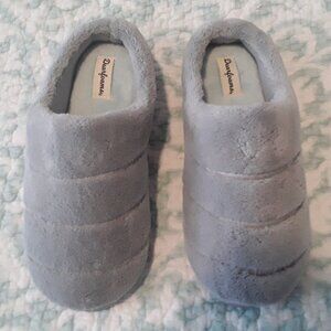Dearfoams Memory Foam Total Comfort NWOT Women's size medium 7/8 Gray slippers